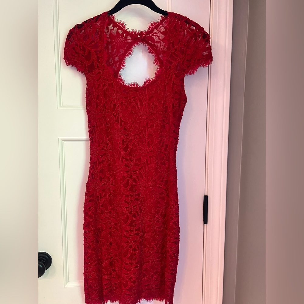 Red lace dress❤️